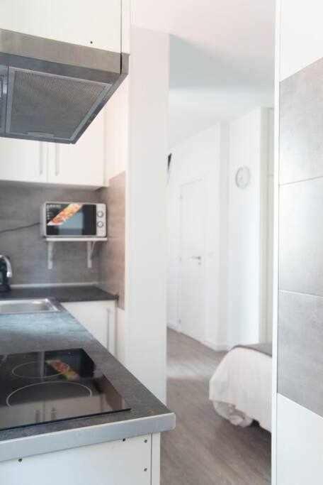 Comodo Y Agradable Estudio En Centro A6 Apartamento