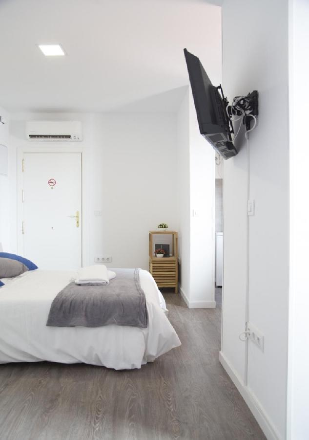 Comodo Y Agradable Estudio En Centro A6 Appartamento Madrid